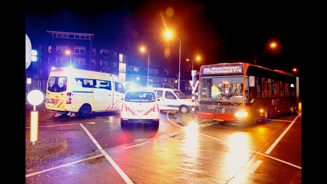 Ongeval met R-netbus in Nieuw-Vennep