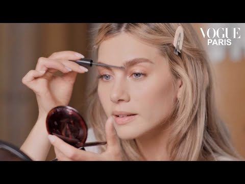 How to get the Parisian makeup look in 10 minutes | Vogue Paris